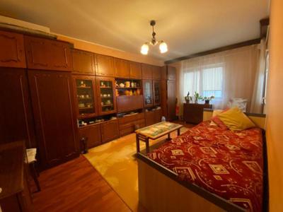 Apartament cu 3 camere decomandate - Pacurari