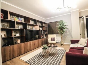 Apartament 2 camere cu parcare, zona Fsega