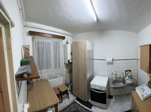 APARTAMENT 3 CAMERE-CALEA FERENTARI-VADUL NOU-CENTRALA