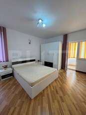 Apartament 3 camere de inchiriat, etaj intermediar, 78 mp, Radauti