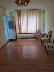 APARTAMENT 3 CAMERE-RAHOVA-STRADA GLICINELOR-DECOMANDAT-2 BA