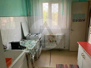 Apartament cu 2 camere etajul 4 din 5 bloc izolat si mansardat