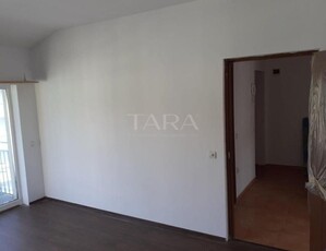 Apartament cu 2 camere in Floresti