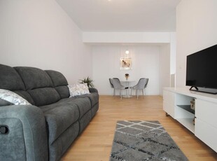 Apartament cu 2 camere, prima inchiriere - Complexul Studentesc