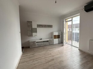 Apartament cu 3 camere la etajul 3, in Giroc