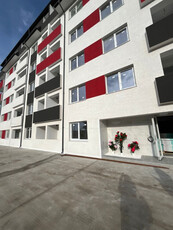 Apartament decomandat cu 2 camere - parter cu balcon - Comision 0%