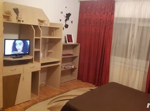 Apartament o camera de vanzare zona Blajcovici