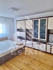 Apartament o camera in zona Girocului