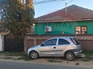 Casă / Vilă cu 5 camere de vânzare