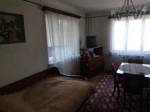 Casa de vanzare cu 4 camere in Marasti