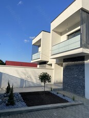 Casa Hlincea-Manta Roșie tip duplex