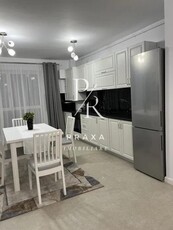 De inchiriat apartament ultrafinisat 2 camere, parcare, zona VIVO!