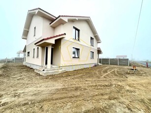 Duplex spațios cu 4 camere si debara | Mosnita Noua | Sala de Sport