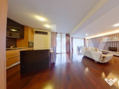 Închiriere apartament 4 camere cu design modern, Zona Bluma