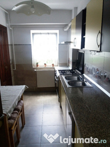 INCHIRIEZ apartament 2 camere decomandat,renovat,zona Valea Aurie