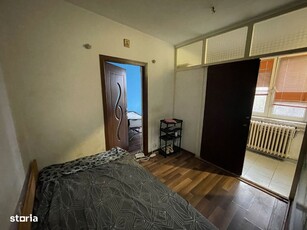 Apartament cu 3 camere de închiriat în zona ultracentralǎ