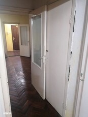 Apartament cu 2 camere decomandat! Str Cetății