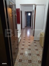 Apartament de vanzare, de 2 camere, semidecomandat, bloc nou, zona Pod