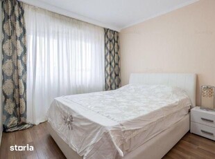 Apartament 2cam, pivniță, parcare in curtea imobilului ,centru SORA