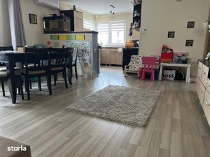 Apartament 3 camere decomandate 2 balcoane etaj 1 zona Brana Selimbar