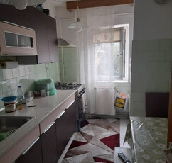 Apartament 3 camere Grivitei decomandat