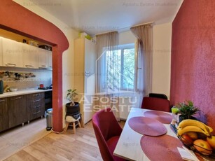 Apartament 4 camere, decomandat, centrala proprie, zona Dacia