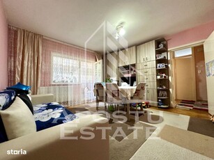 Apartament cu 2 camere, centrala proprie, etaj 1, zona Sagului