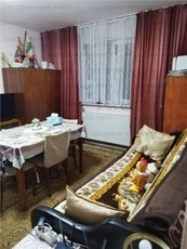 Apartament 3 camere - zona Astra etajul 1 din 4.