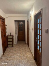 Apartament cu 2 camere, 43 mp, balcon, zona Parcului Poligon