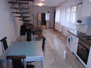 Apartament de vanzare, 3 camere, 60 mp, zona Centrala