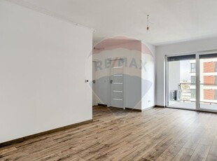 Apartament de vanzare cu 3 camere la Adora Park