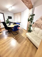 Apartament decomandat, 2 camere, etaj 2, zona Cetate-Stadion