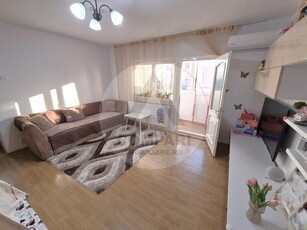 Apartament frumos renovat, la cheie in Micalaca, Arad (comision 0)