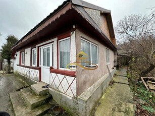 Casa batraneasca in Valea Seaca , la 3,9km de e85 , 2858 mp teren