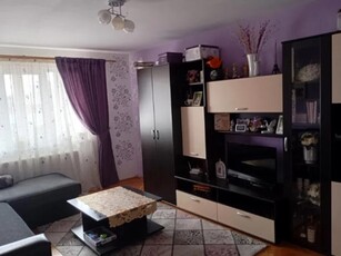 De vanzare Apartament 3 camere, zona Cetate. Pret vanzare: 80000 Euro.