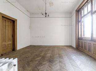 REZERVAT! Apartament cu 4 camere în Palatul Bohuș, Arad