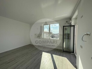 Vand apartament 2 camere Malul Muresului