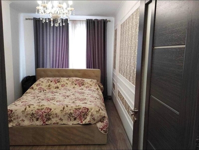 Apartamen de 3 camere, decomandat, 60 mp, zona Avram Iancu