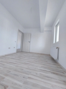 Apartament 2 camere metrou aproape bloc nou compartimentare excelenta