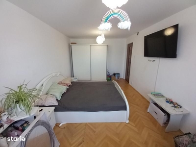 Apartament 3 camere decomandat in Vasile Aaron