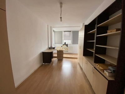 Apartament 4 camere | Decomandat | 82 mpu | zona Ion Mester