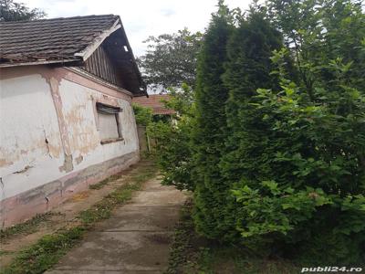 Vand Casa Batranesca in Ungaria la 25 km.de ARAD