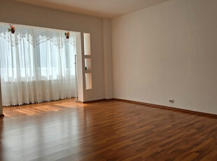 Apartament 4 camere in Deva