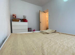 Apartament de vanzare, 3 camere, , mp , Podu Ros, PasapoarteDin 2008 sustinem Comunitatea Agentiilor Imobiliare din Iasi