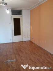 Strada Agricultori vand apartament 3 camere 65000 eur