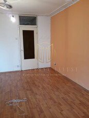 Strada Agricultori vand apartament 3 camere 70000 eur