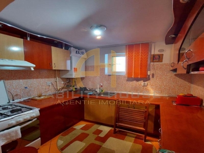 Apartament 2 camere, zona Magazin Miss Giulia, Botosani