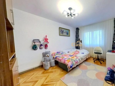 Apartament 3 camere | 64 mpu | zona Grigore Alexandrescu Manastur