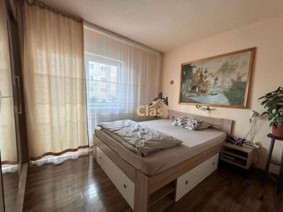 Apartament 3 camere | Decomandat | 64 mpu | zona Calea Floresti