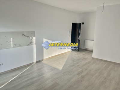 Apartament 3 camere decomandat de vanzare Alba Iulia Centru Bloc NOU cu loc de parcare